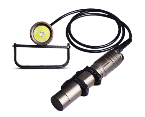 Latarka Orcatorch D611