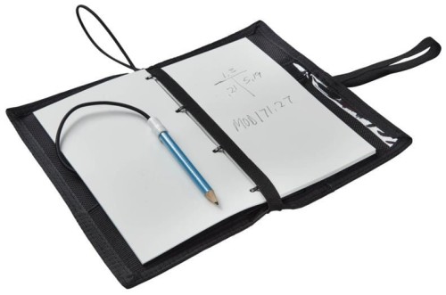 OMS Zeszyt z wkładem kartek, kieszenią oraz uchwytem na ołówki